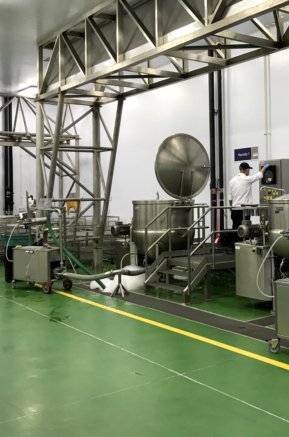Industrigulv — Holdbart Epoxy og Polyurethan til Industri — DenCoat